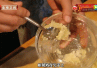 凉拌黄瓜的做法凉拌黄瓜别直接放醋和生抽！教你正确做法保准香脆入味